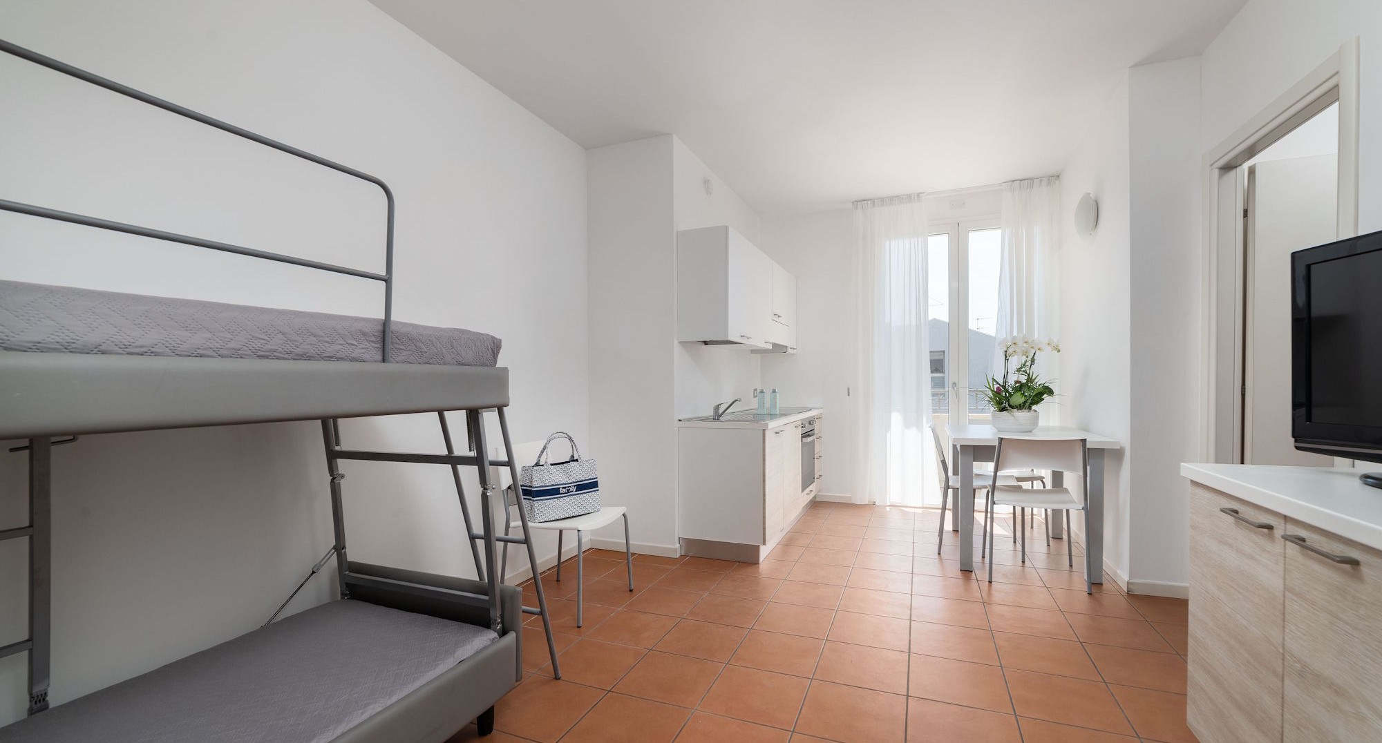 media.appartamenti estivi riccione (5) 1