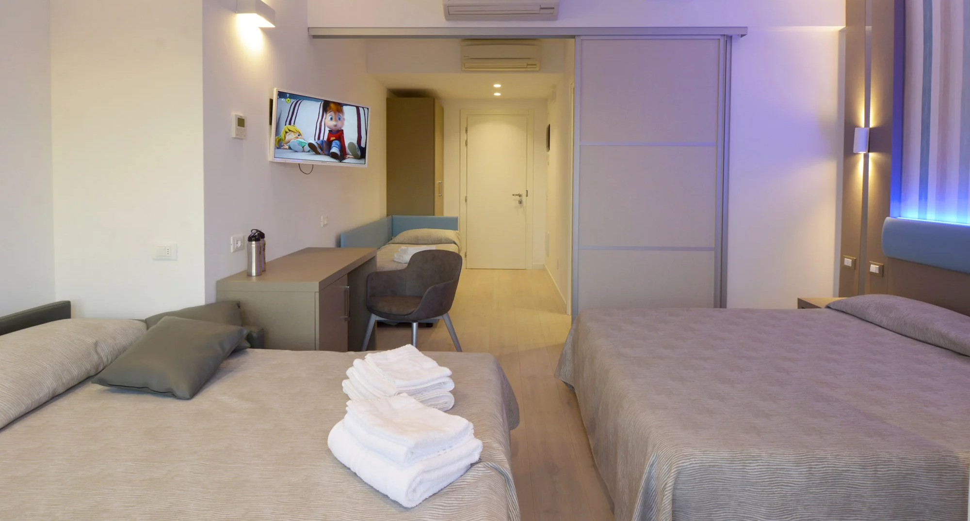 media.Slide-Family-Comfort-1-CFH-Riccione