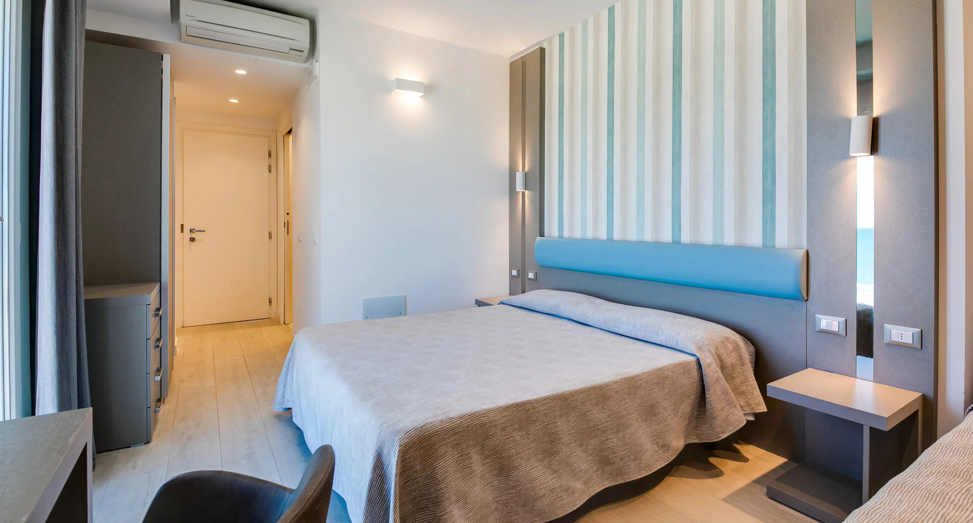 media.Slide-Family-Room-3-CFH-Riccione
