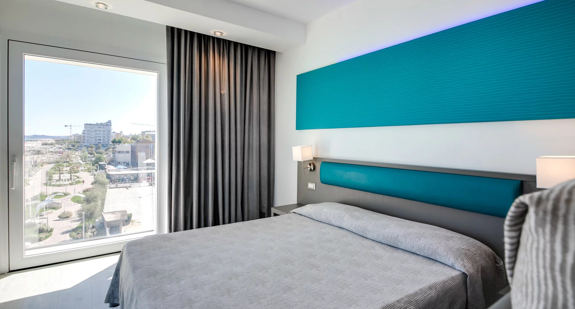 media.Slide-Family-Room-6-CFH-Riccione