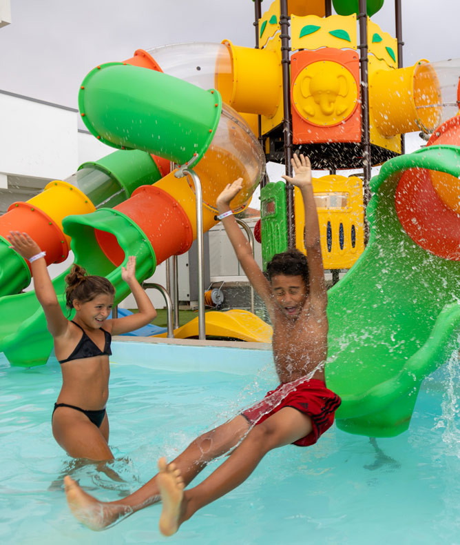 media.Gallery-Piscina-3-CFH-Riccione