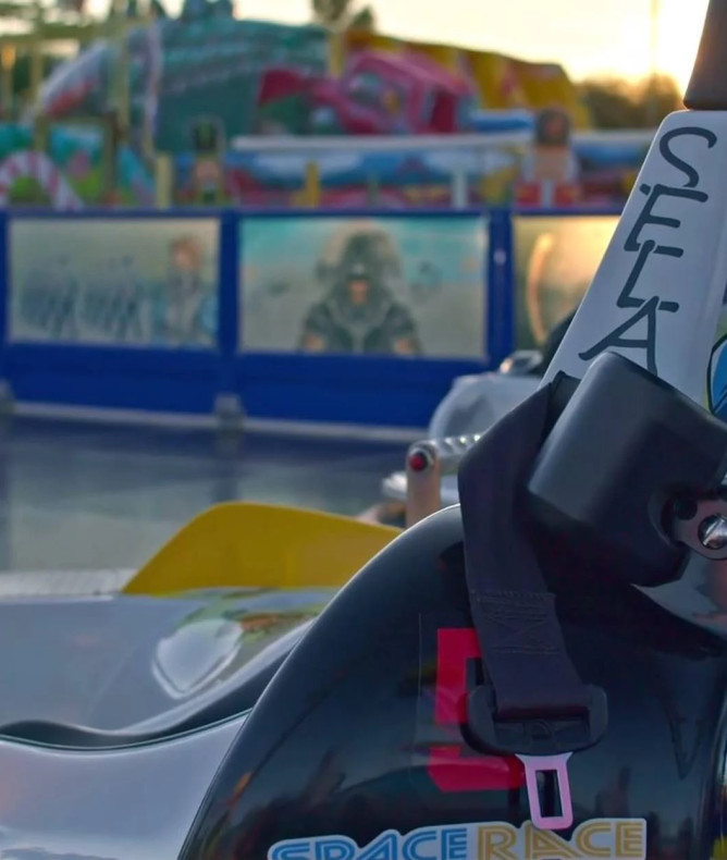 media.slide-bumper-cars-autoscontro-club-family-hotel-riccione-2