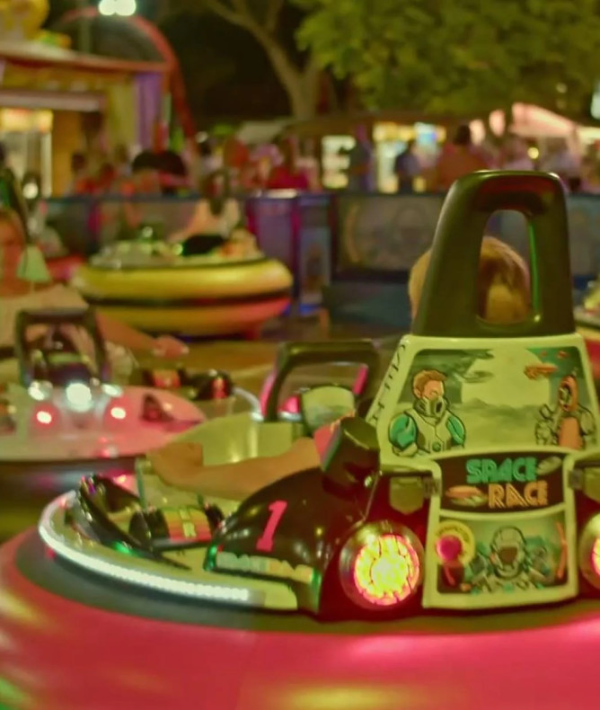 media.bumper-cars-autoscontro-club-family-hotel-riccione