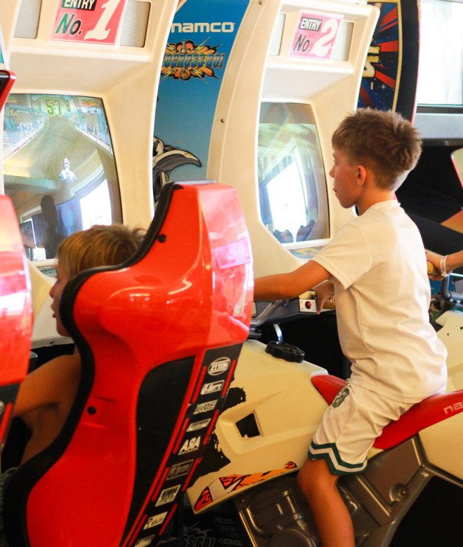 media.Slide-Arcade_CFH_Riccione