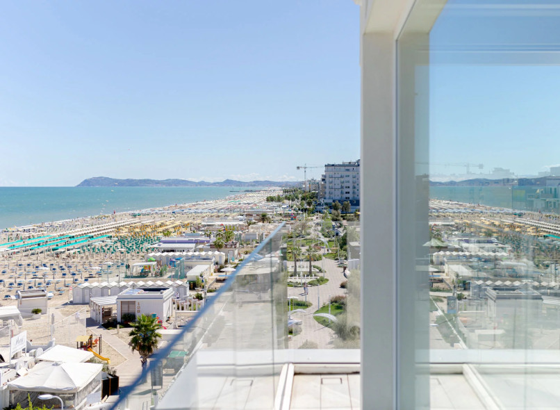 media.Slide-Family-Smart-6-CFH-Riccione